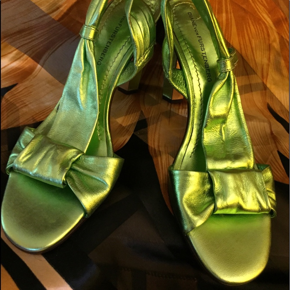 Ladies shoes